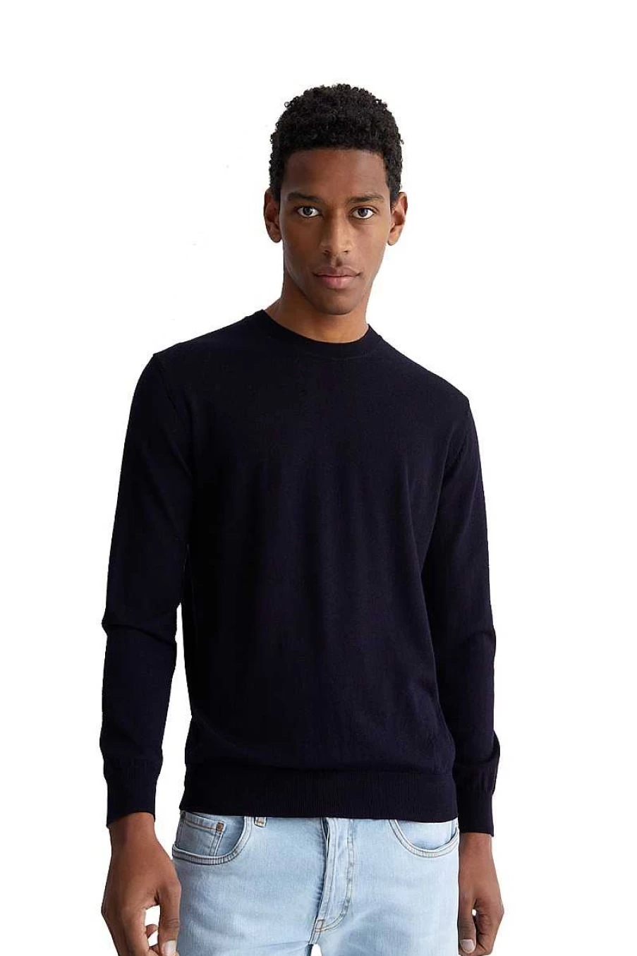 Liu Jo Men's Dark Blue Base Shirt M000P202 - Classic Fit Casual Wear