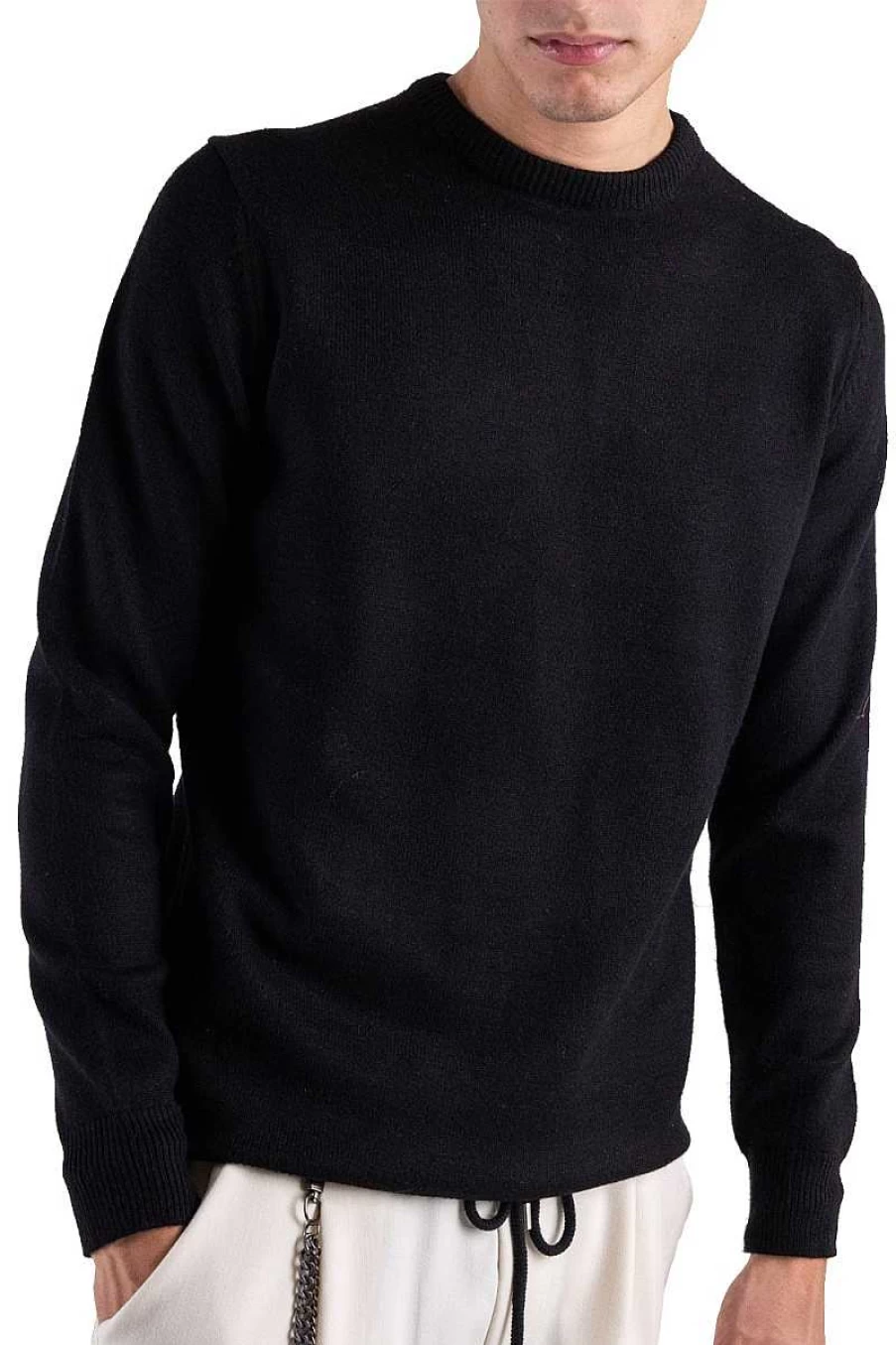 Over-d Men's Black Crew Neck Sweater OC1F0W0M15 - Classic Casual Knit Pullover
